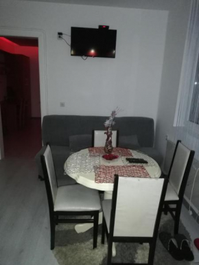 Andrina Sweet Home, Niš